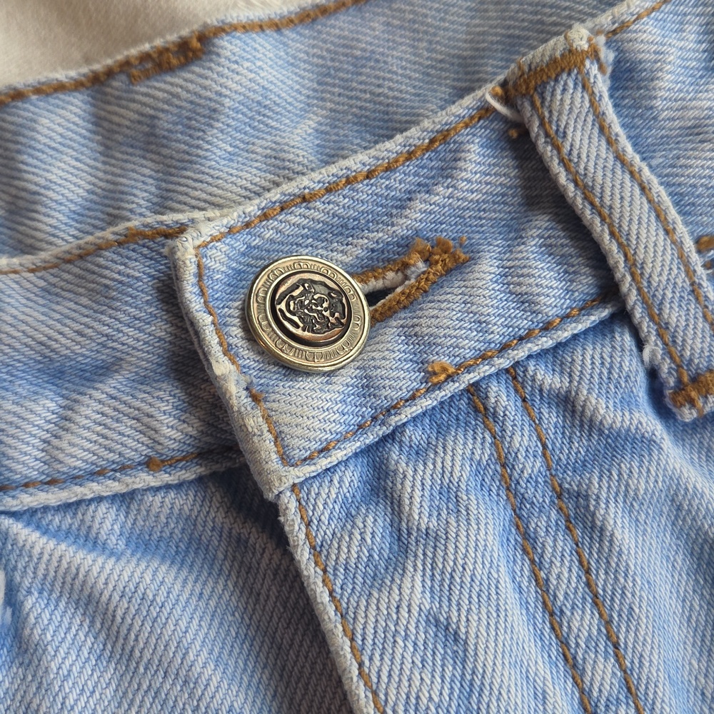 Vintage Light Wash High Rise Mom Jeans Size 26 - Picture 12 of 13